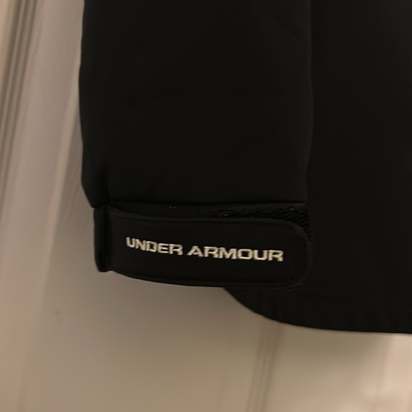 Under Armour Black Softshell Jacket youth size large - Picture 6 of 6